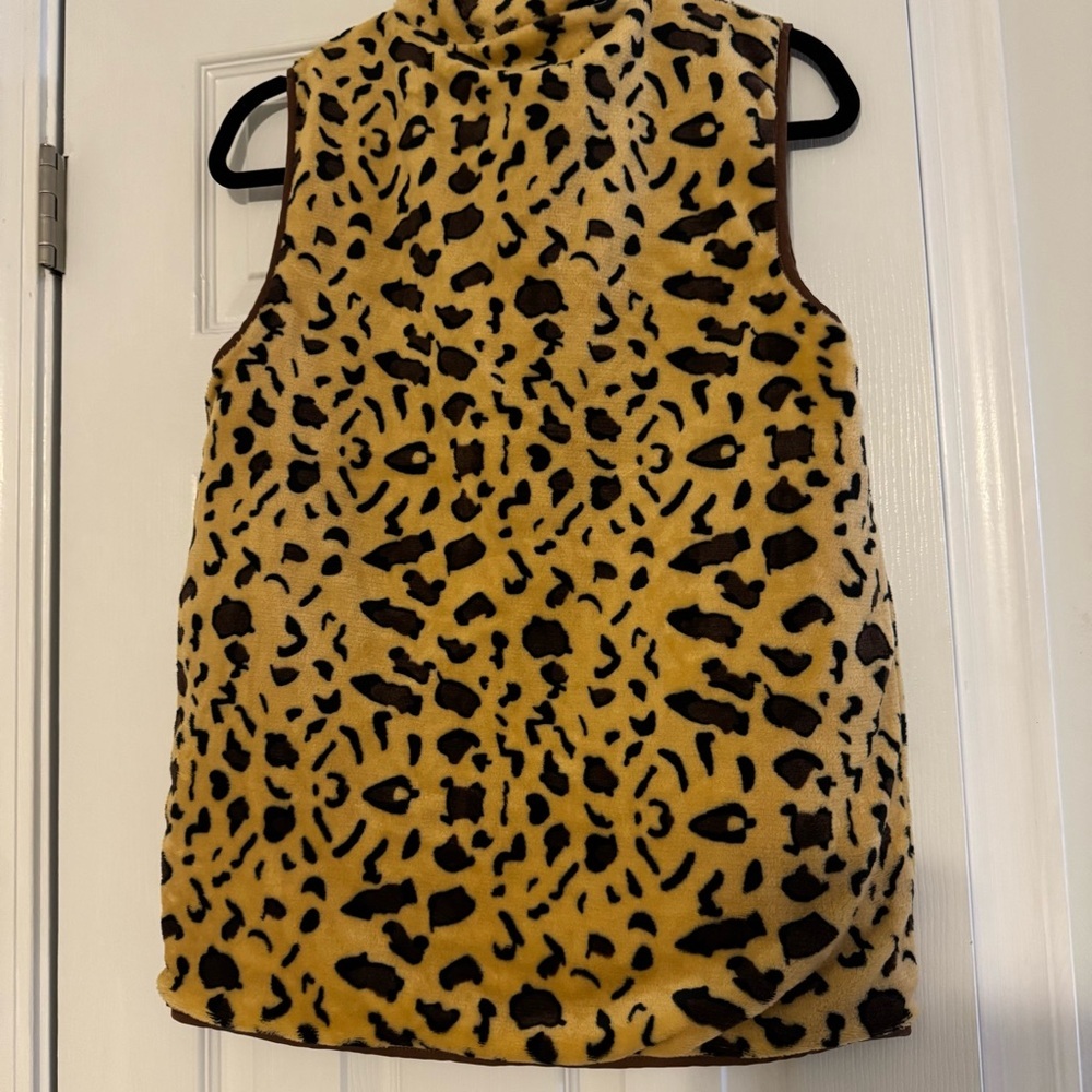 Women's Brown Quilted Reversible Vest‎ - Picture 4 of 4